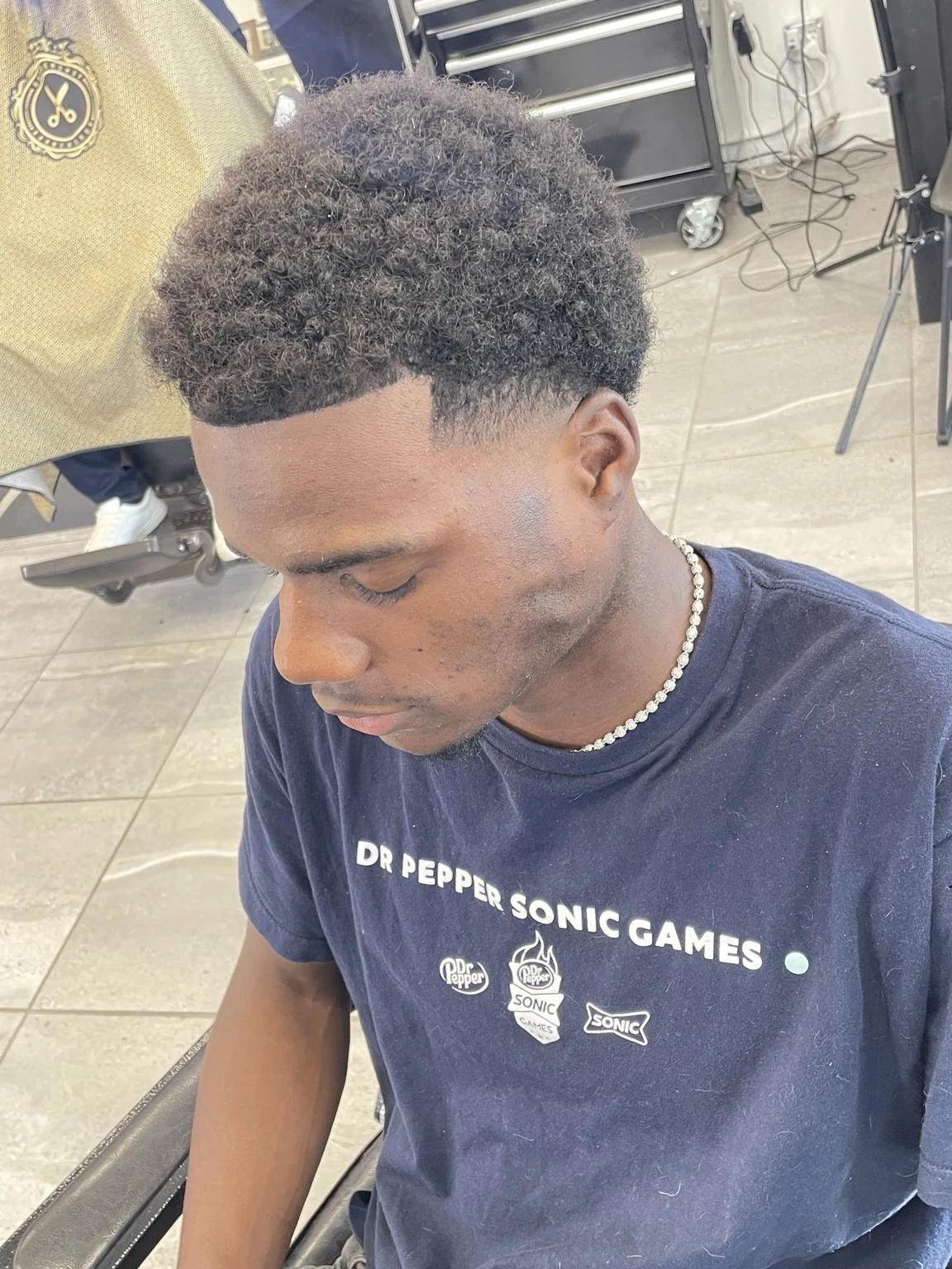 Clean taper and lineup by Q.tha_barber